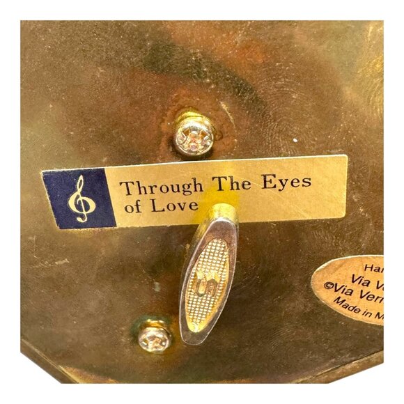 Handcrafted Via Vermont Music Box Through The Eyes Of Love Marilyn Ward Vintage - Picture 5 of 12